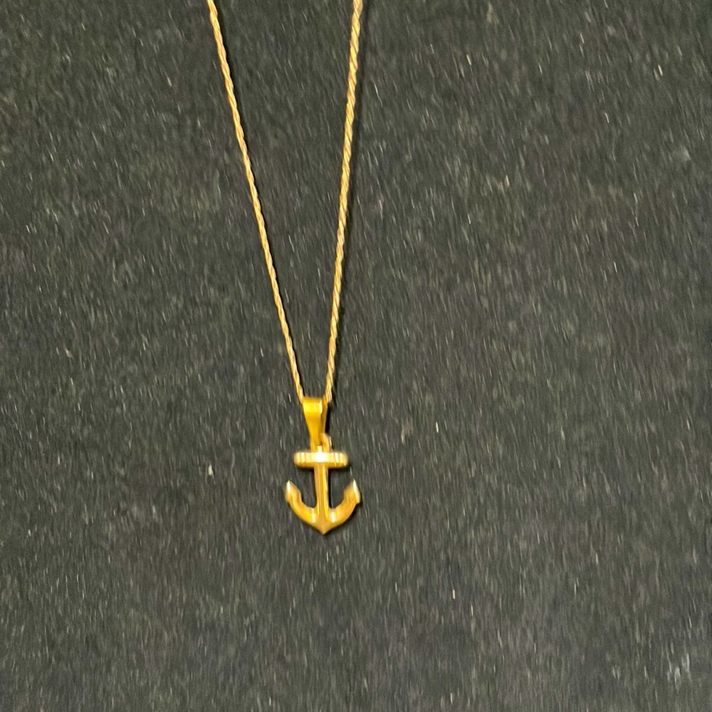 10 karat gold necklace